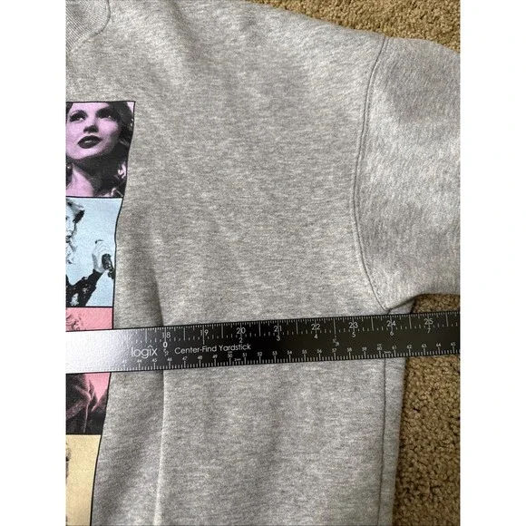 Taylor Swift The Eras Tour Graphic Sweatshirt Grey Crewneck Pullover Medium - Picture 5 of 8